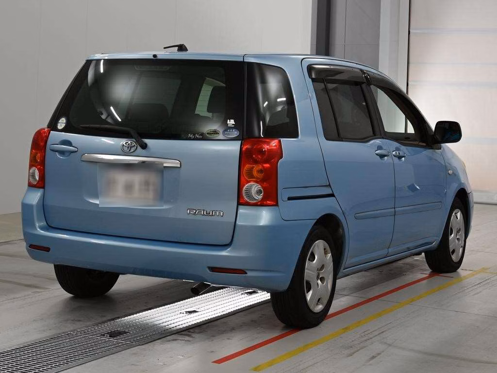TOYOTA RAUM