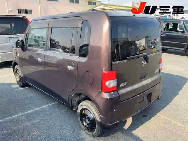 DAIHATSU MOVE CONTE