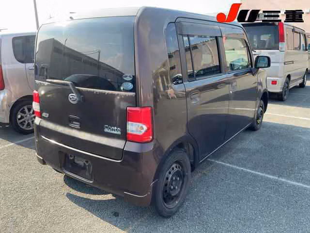 DAIHATSU MOVE CONTE