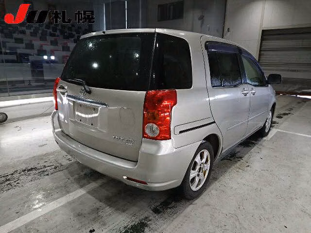 TOYOTA RAUM