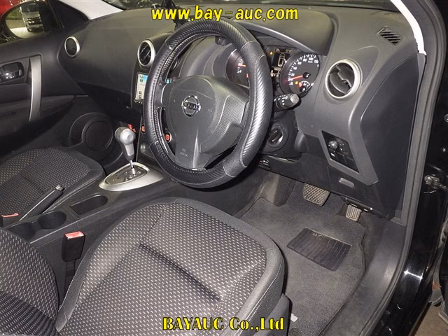 NISSAN DUALIS