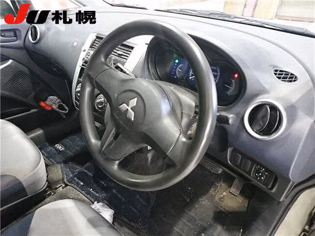 MITSUBISHI COLT