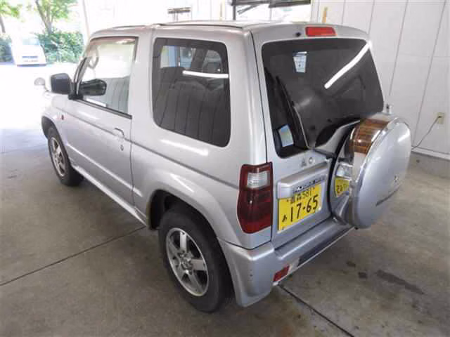 MITSUBISHI PAJERO MINI