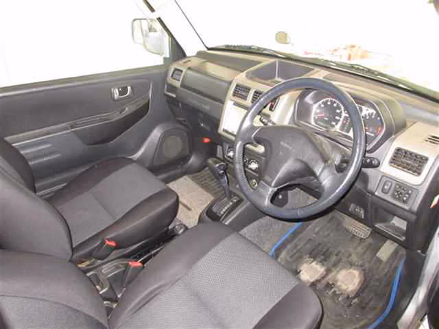 MITSUBISHI PAJERO MINI