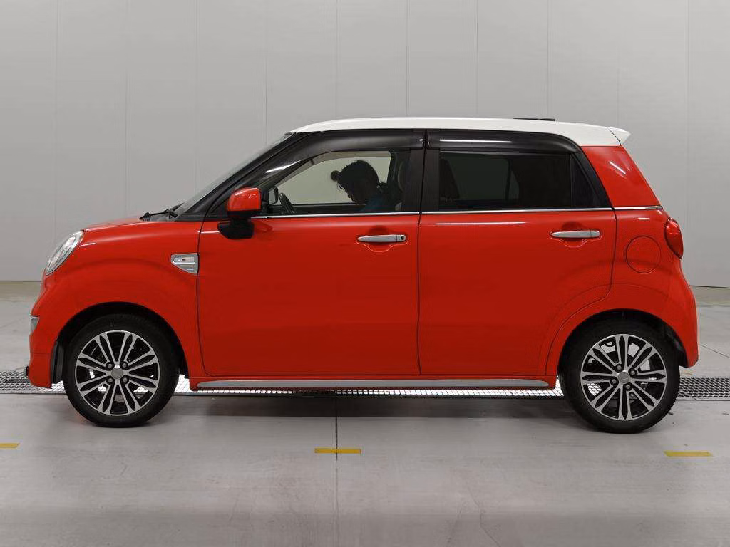DAIHATSU CAST