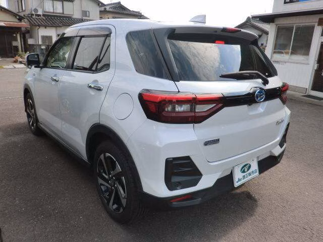 DAIHATSU ROCKY