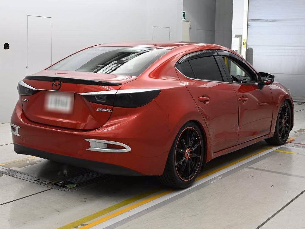 MAZDA AXELA