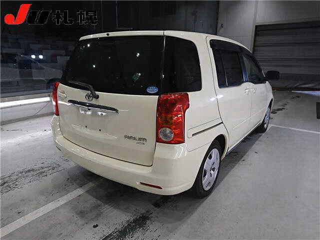 TOYOTA RAUM
