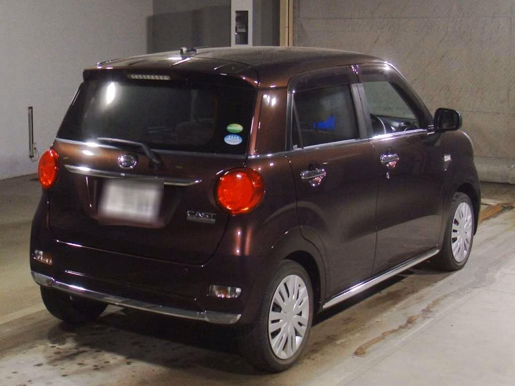 DAIHATSU CAST