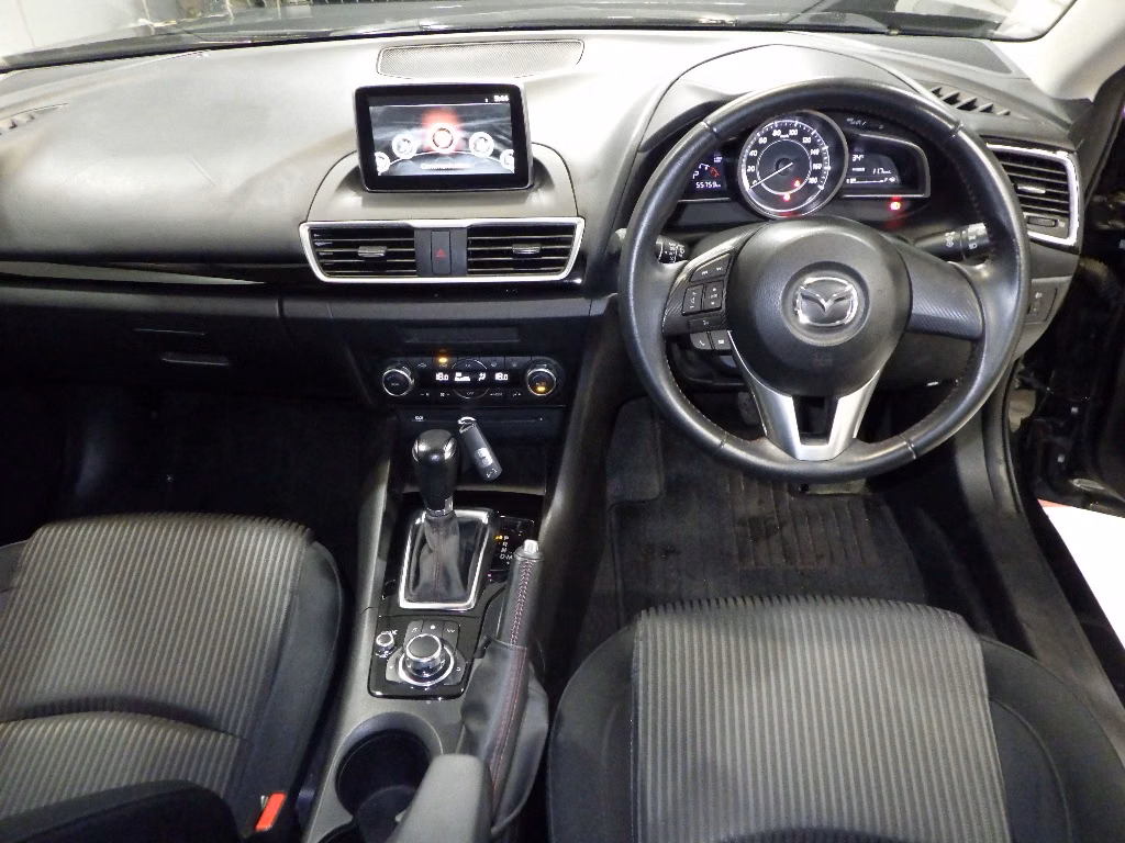 MAZDA AXELA