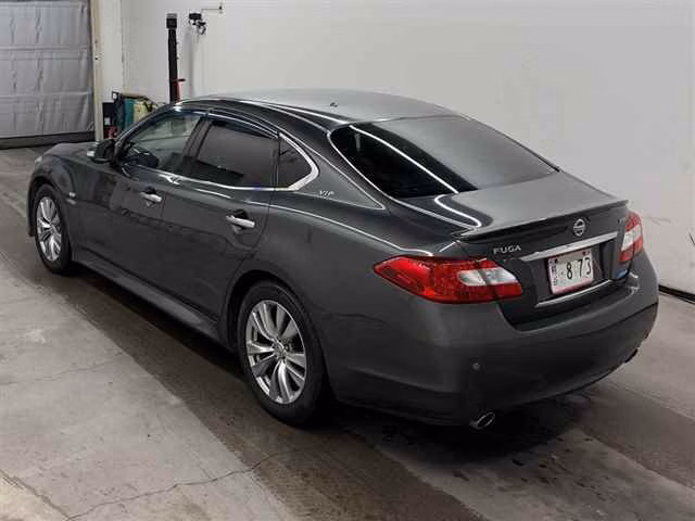 NISSAN FUGA