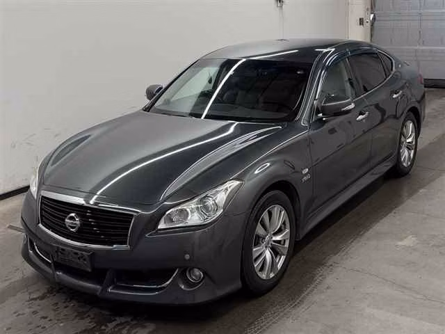 NISSAN FUGA