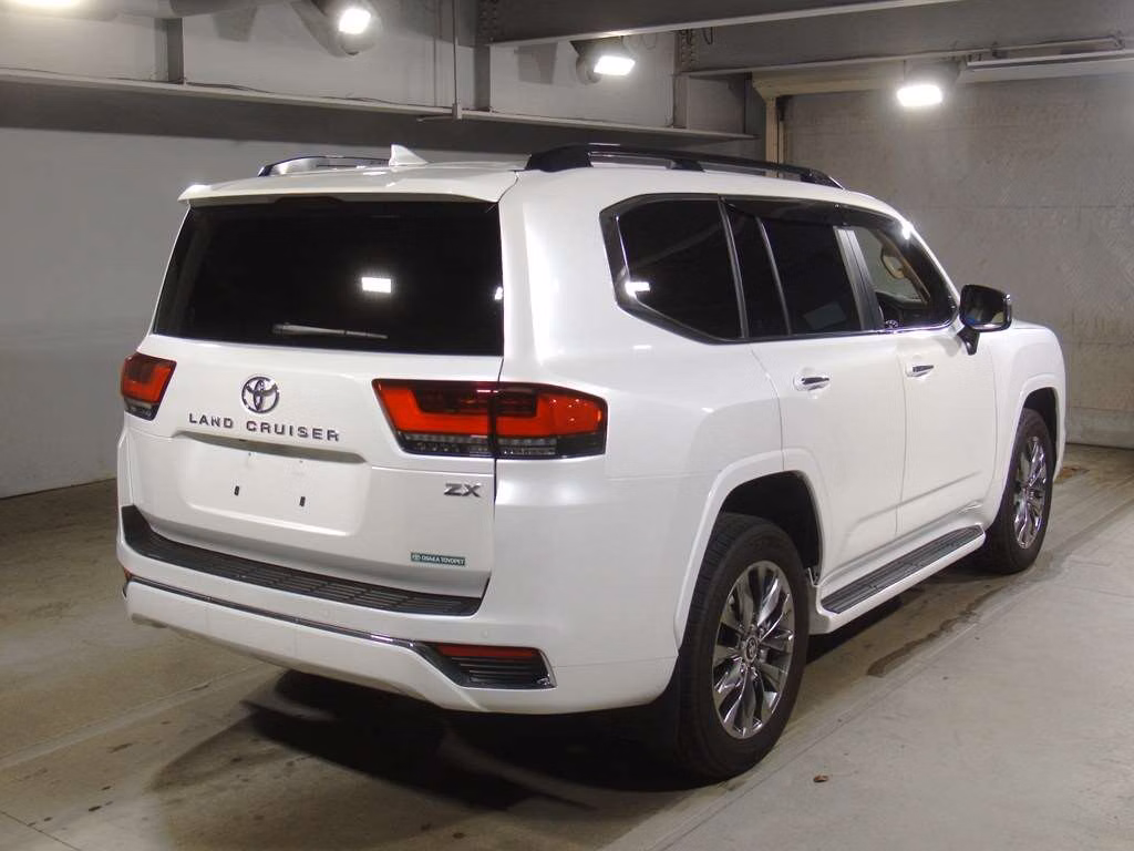 TOYOTA LAND CRUISER