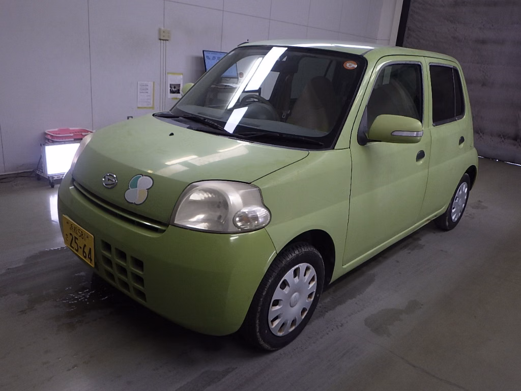 DAIHATSU ESSE