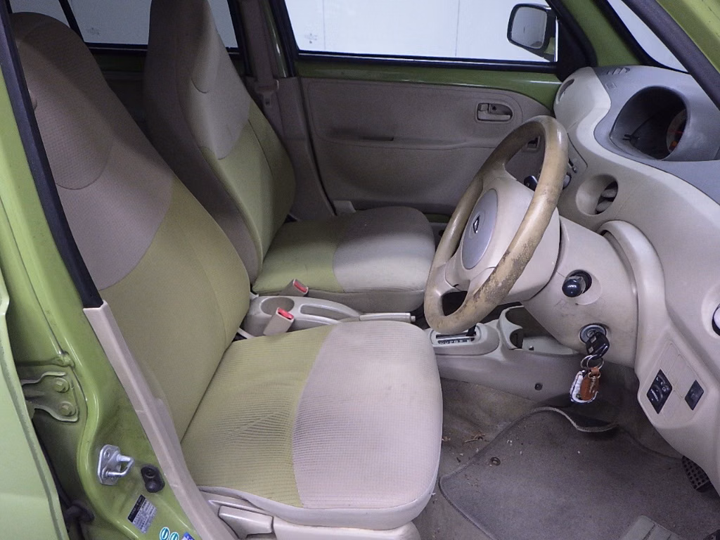 DAIHATSU ESSE