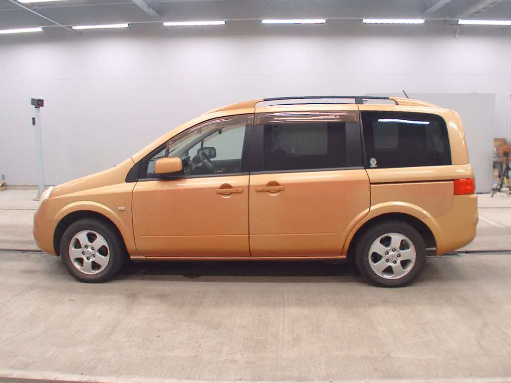 NISSAN LAFESTA