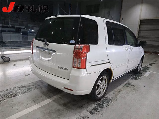 TOYOTA RAUM