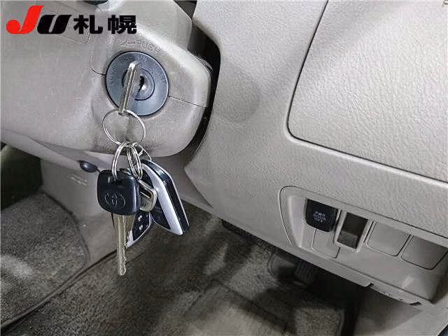 TOYOTA RAUM