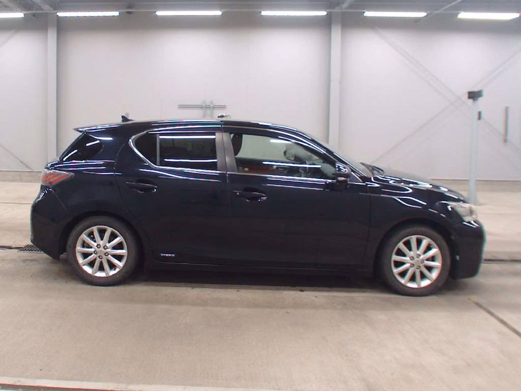LEXUS CT200H