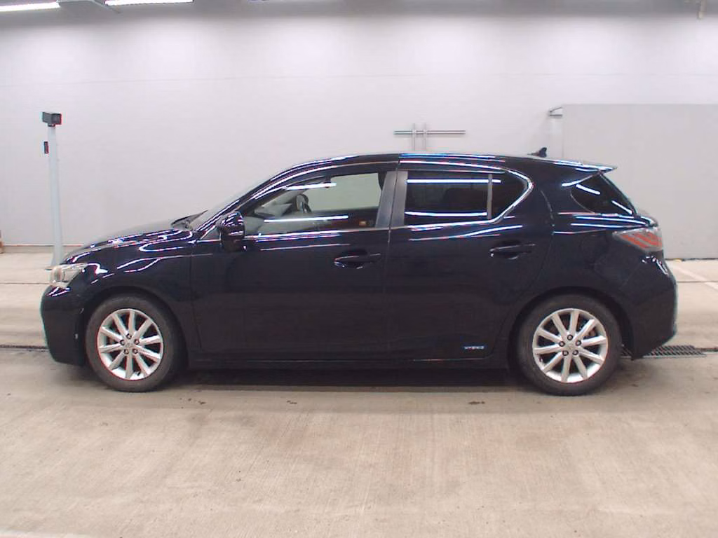 LEXUS CT200H