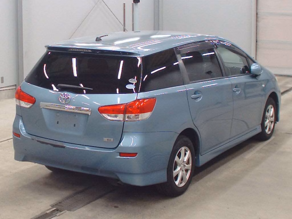 TOYOTA WISH