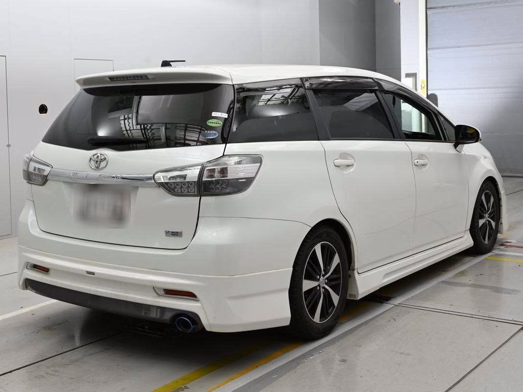 TOYOTA WISH