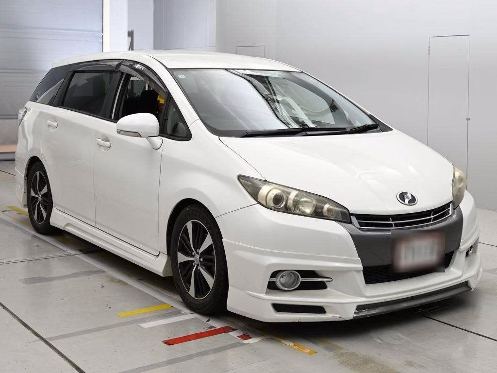 TOYOTA WISH