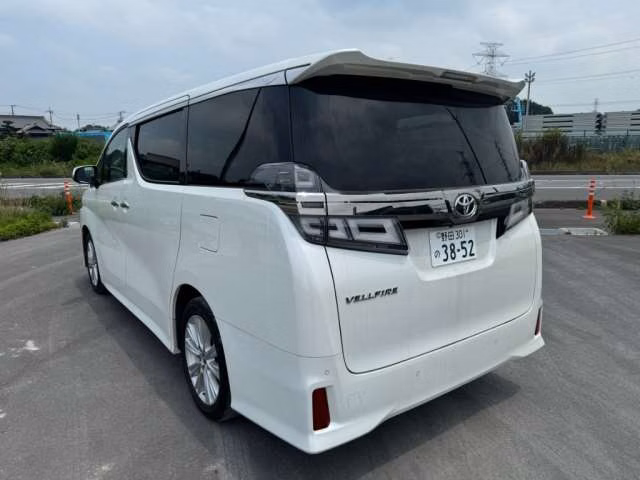 TOYOTA VELLFIRE