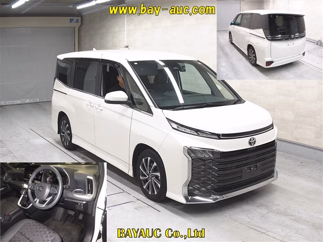 TOYOTA VOXY