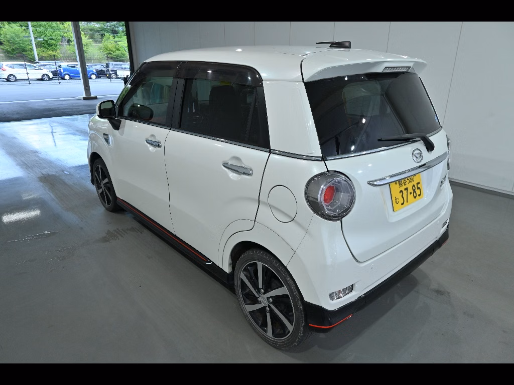 DAIHATSU CAST
