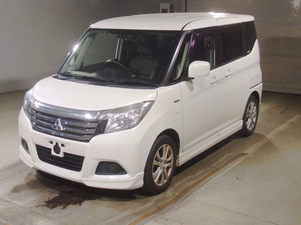 MITSUBISHI DELICA D:2