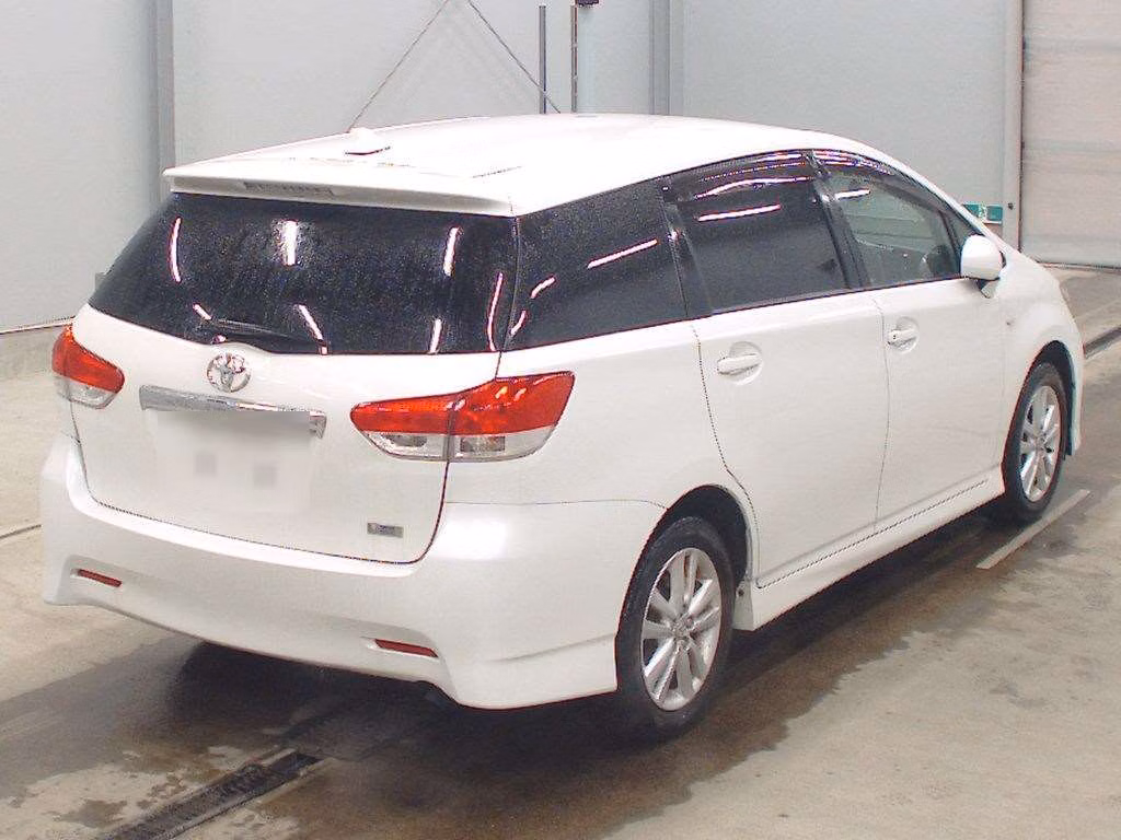 TOYOTA WISH