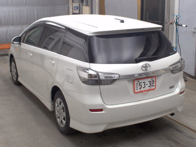 TOYOTA WISH