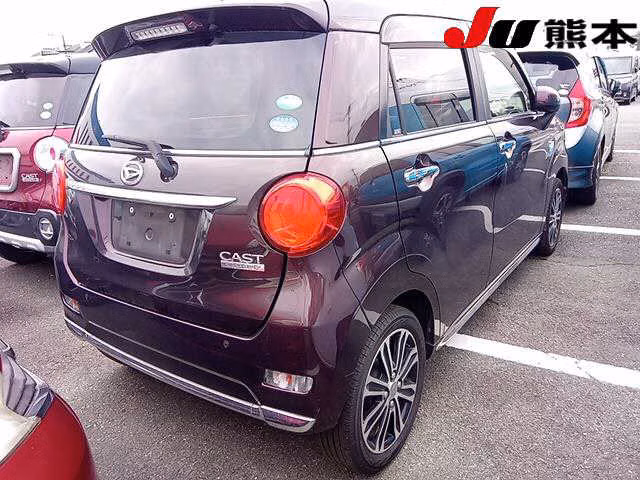 DAIHATSU CAST
