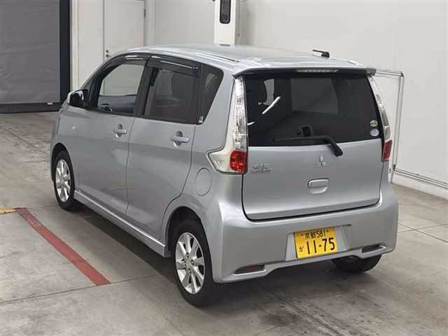 MITSUBISHI EK CUSTOM