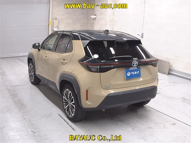 TOYOTA YARIS CROSS