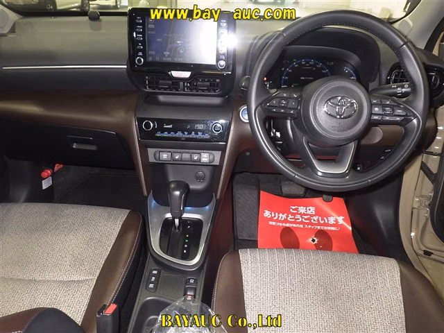 TOYOTA YARIS CROSS