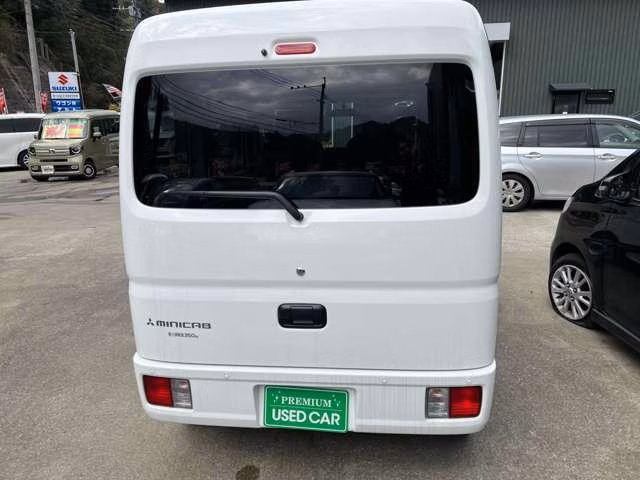 MITSUBISHI MINICAB