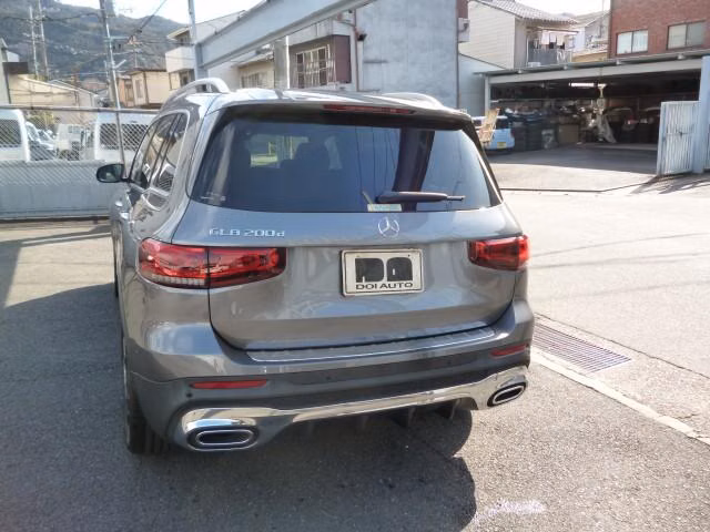 MERCEDES-BENZ GLB-CLASS