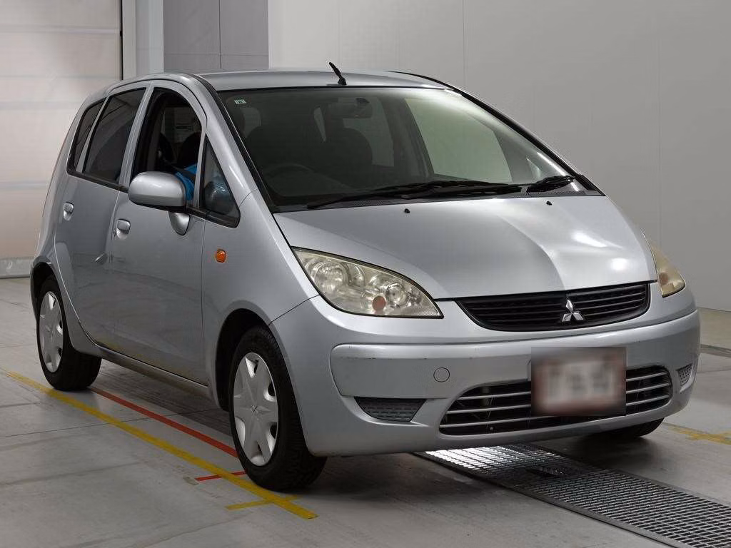 MITSUBISHI COLT
