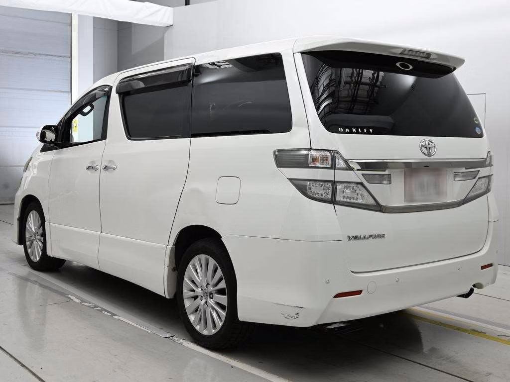 TOYOTA VELLFIRE