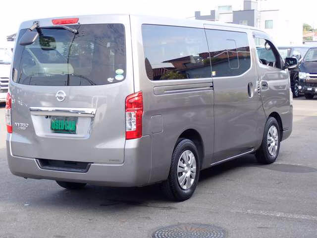 NISSAN NV350 CARAVAN
