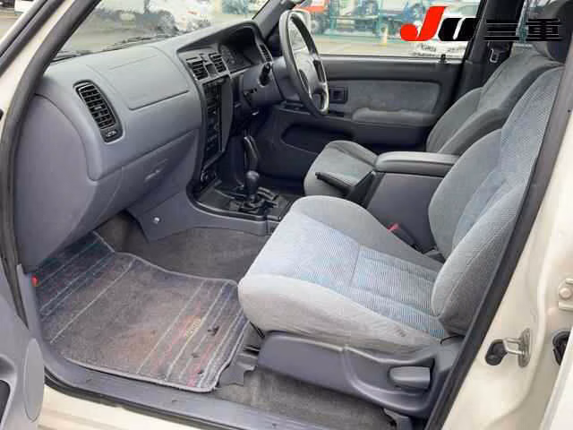 TOYOTA HILUX SURF