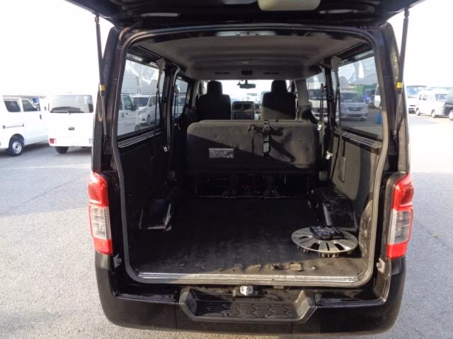 NISSAN NV350 CARAVAN