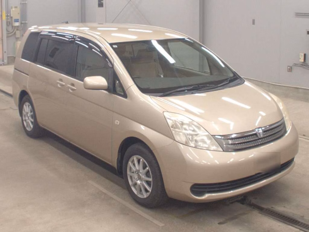 TOYOTA ISIS