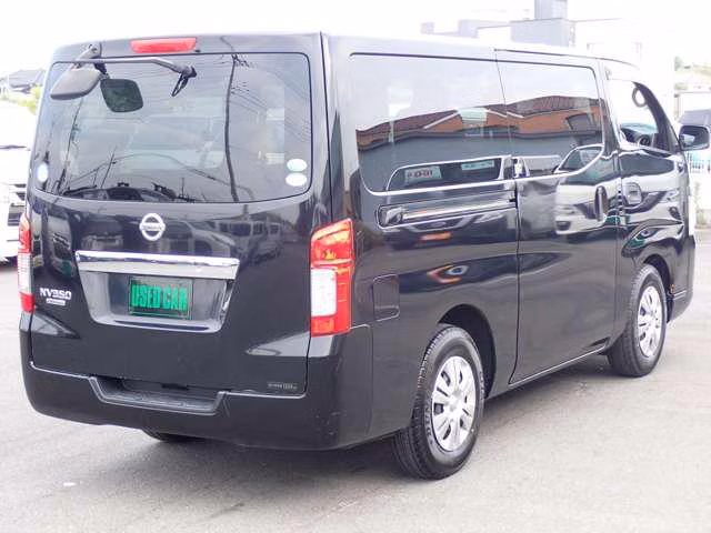 NISSAN NV350 CARAVAN