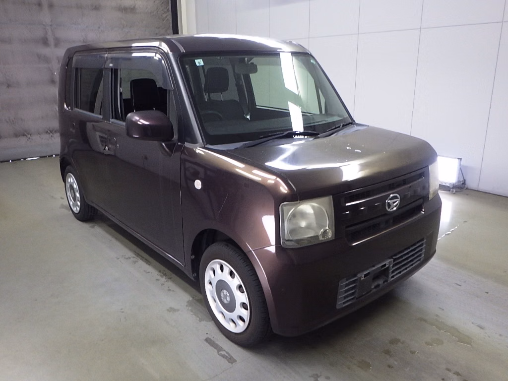 DAIHATSU MOVE CONTE