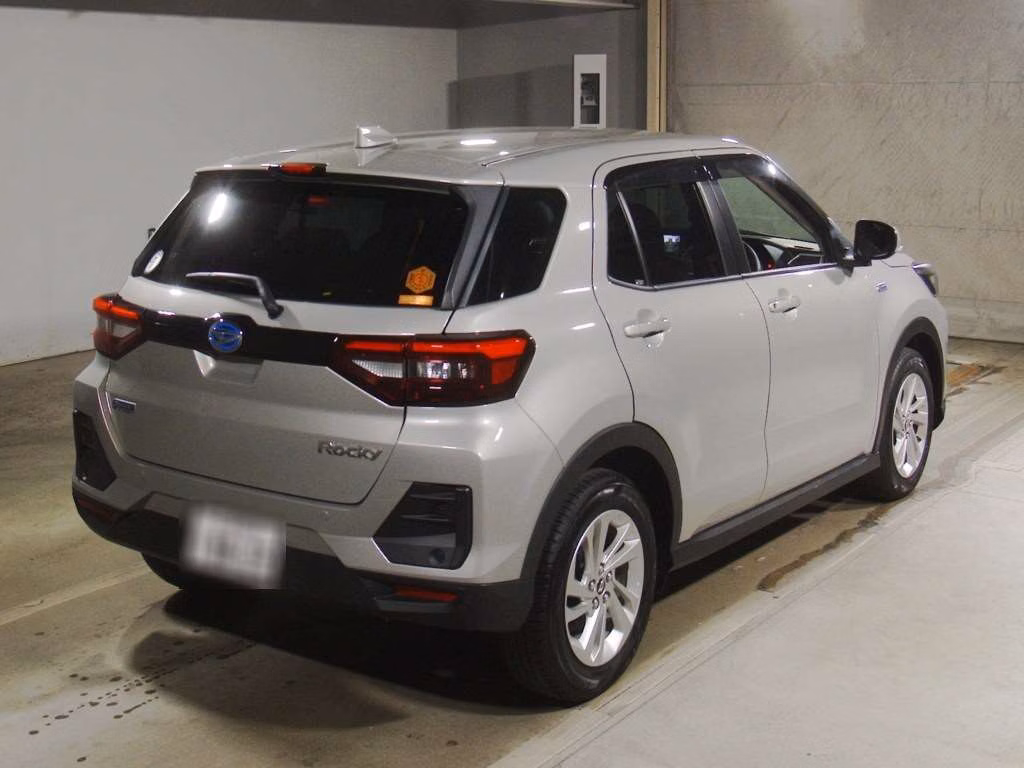 DAIHATSU ROCKY