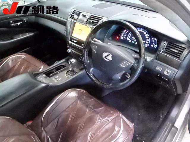 LEXUS LS600H
