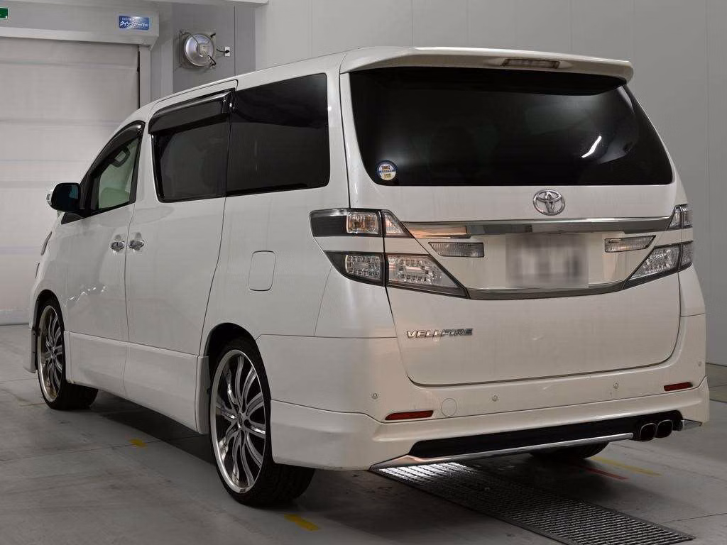 TOYOTA VELLFIRE